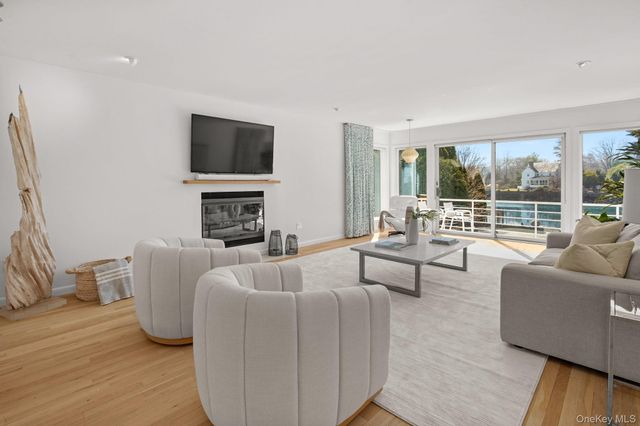 14 Old Colony Drive, Larchmont, NY 10538