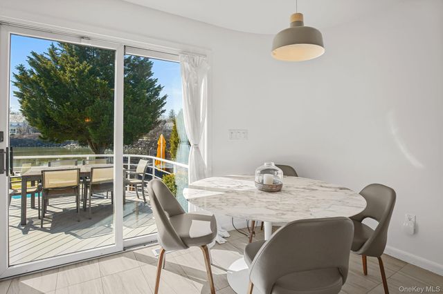 14 Old Colony Drive, Larchmont, NY 10538