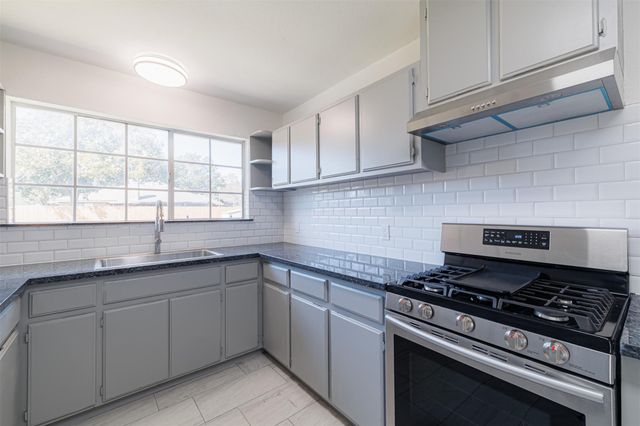 2122 Maple Circle, Rosenberg, TX 77471