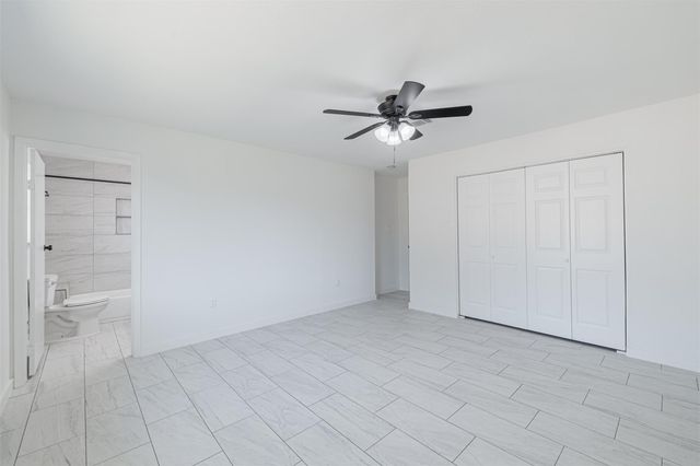 2122 Maple Circle, Rosenberg, TX 77471