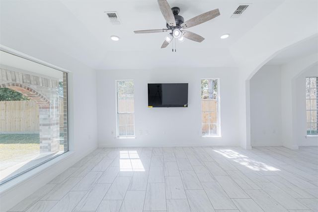 2122 Maple Circle, Rosenberg, TX 77471