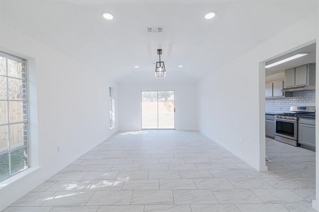 2122 Maple Circle, Rosenberg, TX 77471