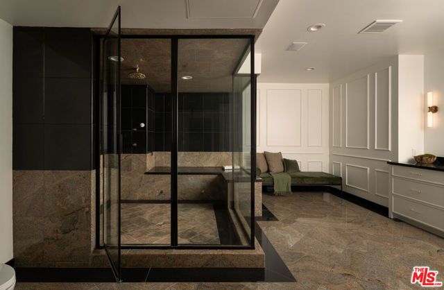 10724 Wilshire Boulevard 1501, Los Angeles, CA 90024