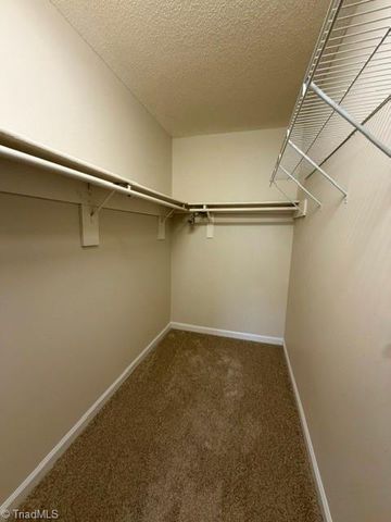 7129 Friendly Avenue D, Greensboro, NC 27410