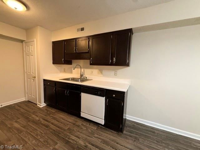 7129 Friendly Avenue D, Greensboro, NC 27410