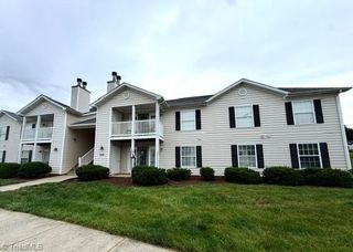 7129 Friendly Avenue D, Greensboro, NC 27410