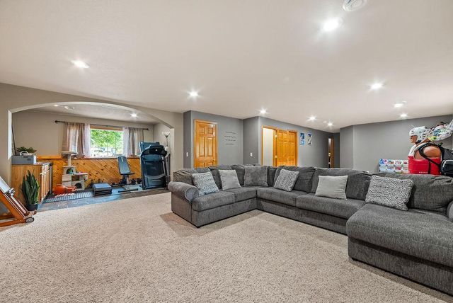 22363 Jed Drive, Rogers, MN 55374
