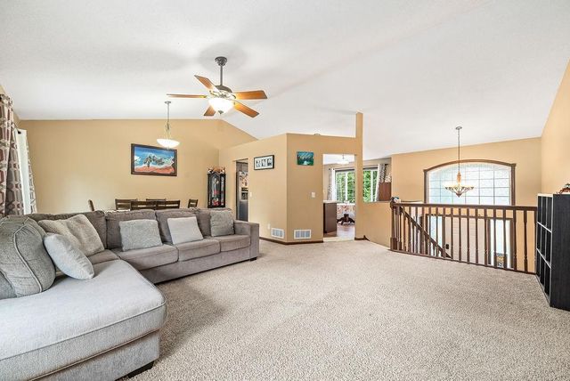 22363 Jed Drive, Rogers, MN 55374
