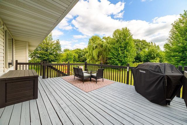 22363 Jed Drive, Rogers, MN 55374