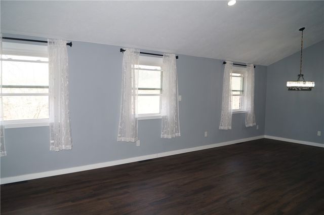 412 Jane St, Jeannette, PA 15644