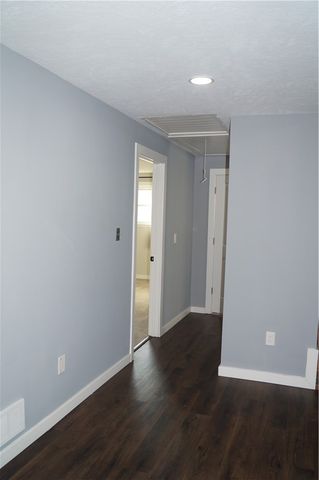 412 Jane St, Jeannette, PA 15644