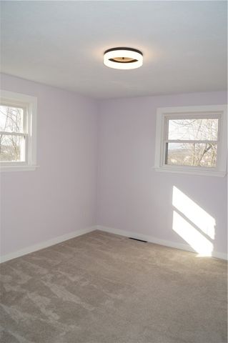 412 Jane St, Jeannette, PA 15644