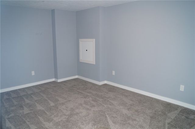 412 Jane St, Jeannette, PA 15644