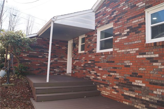 412 Jane St, Jeannette, PA 15644