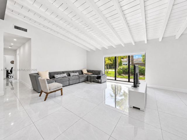 9401 SW 82nd Avenue, Miami, FL 33156