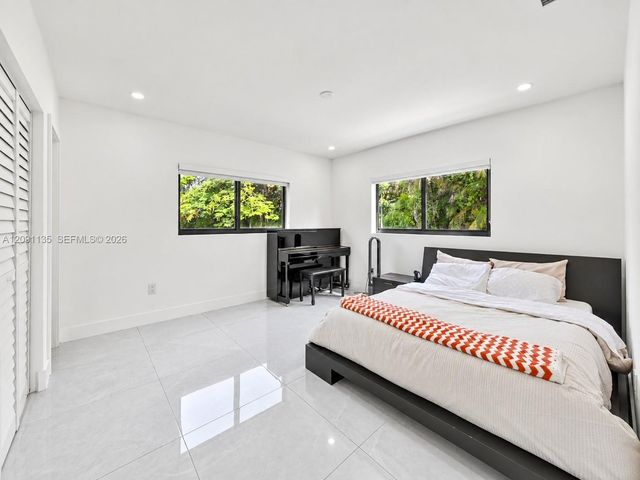 9401 SW 82nd Avenue, Miami, FL 33156