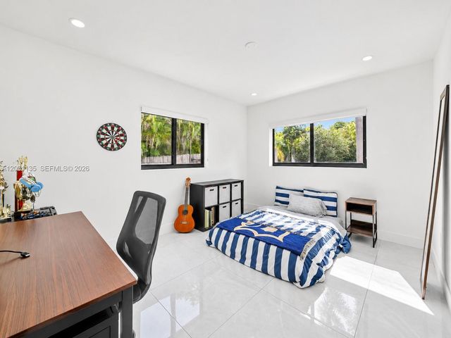 9401 SW 82nd Avenue, Miami, FL 33156