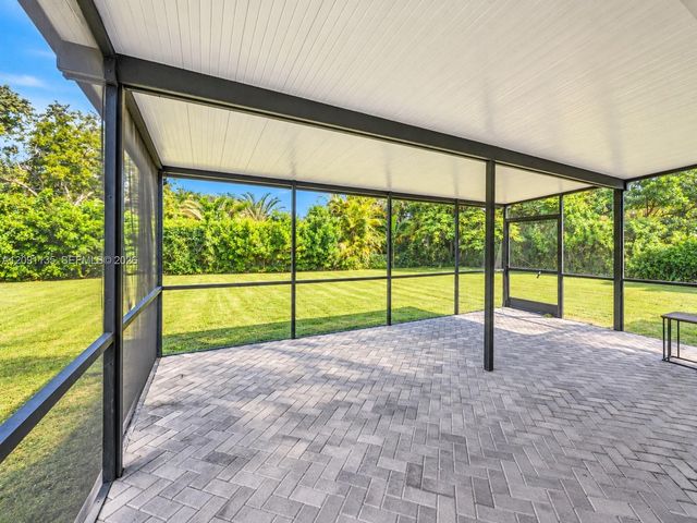 9401 SW 82nd Avenue, Miami, FL 33156