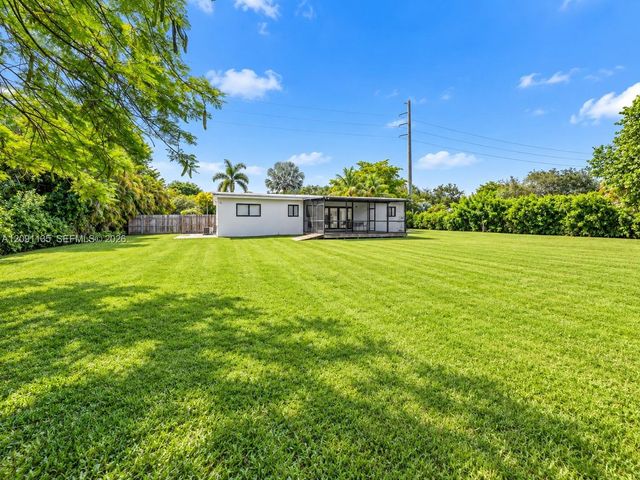 9401 SW 82nd Avenue, Miami, FL 33156