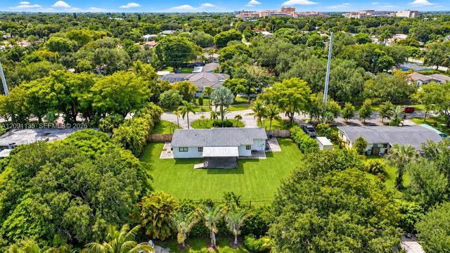 9401 SW 82nd Avenue, Miami, FL 33156