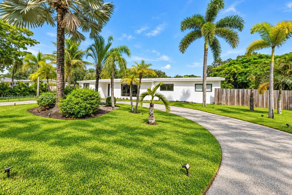 9401 SW 82nd Avenue, Miami, FL 33156