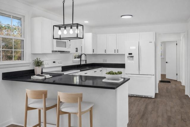 111 Gates Dr, Hendersonville, TN 37075