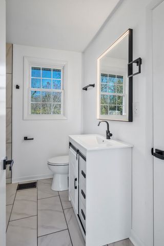 111 Gates Dr, Hendersonville, TN 37075