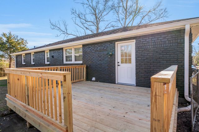 111 Gates Dr, Hendersonville, TN 37075