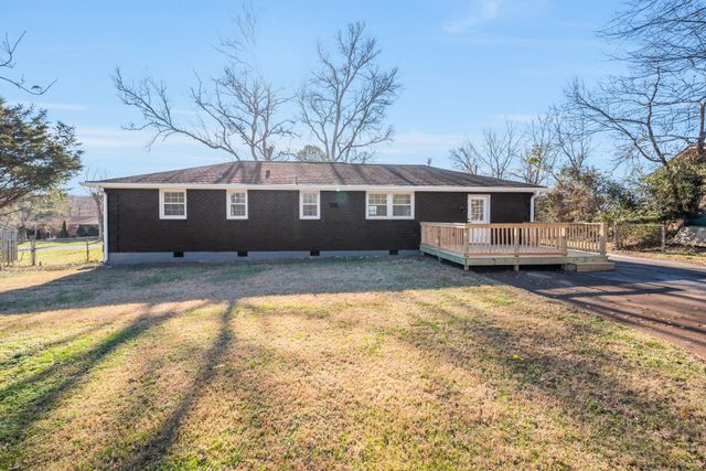 111 Gates Dr, Hendersonville, TN 37075