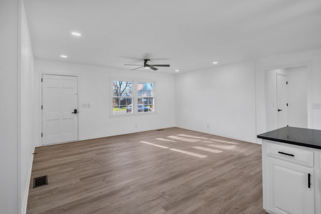 111 Gates Dr, Hendersonville, TN 37075