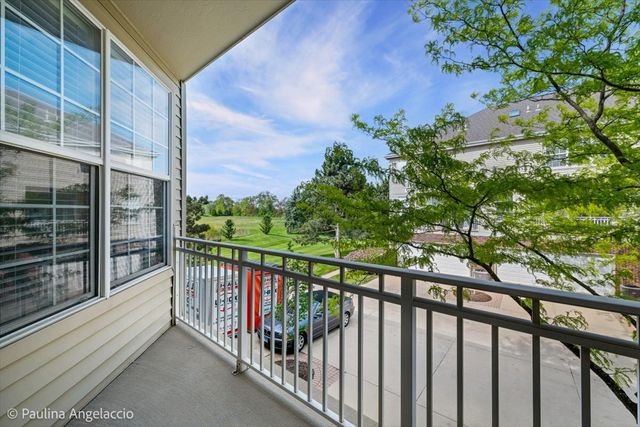 629 Pheasant Trail, St. Charles, IL 60174