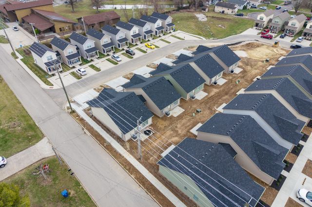 100, 106, 112, 118, 124 Harvest Bend Trail, Berea, KY 40403