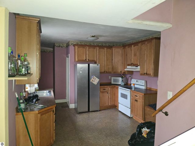 416 S Lansing Street, Mt Pleasant, MI 48858