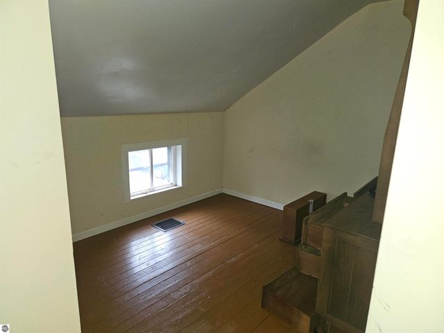 416 S Lansing Street, Mt Pleasant, MI 48858