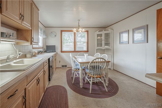 634 73rd Street, Niagara Falls, NY 14304