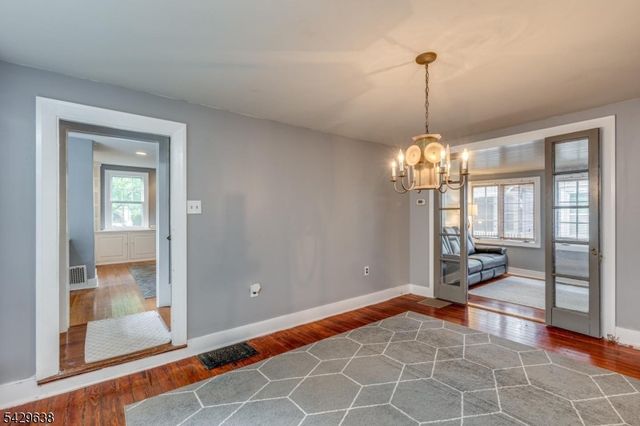 15 E 2nd St, Moorestown Twp., NJ 08057