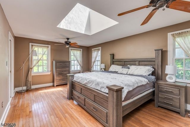 15 E 2nd St, Moorestown Twp., NJ 08057