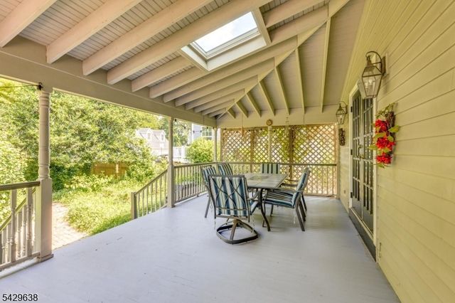 15 E 2nd St, Moorestown Twp., NJ 08057