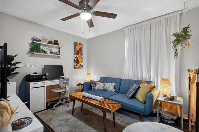 8150 W Mcnab Rd 304, Tamarac, FL 33321