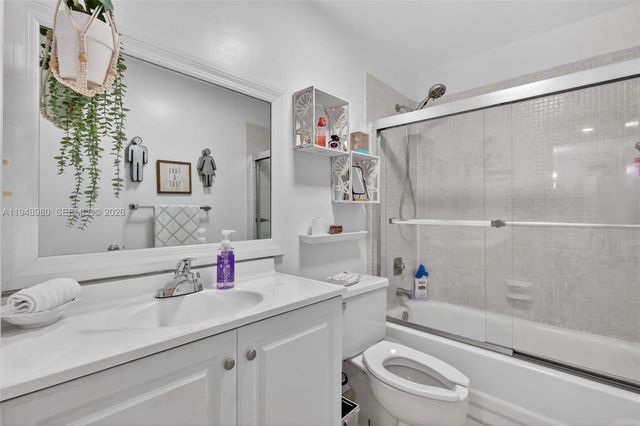 8150 W Mcnab Rd 304, Tamarac, FL 33321