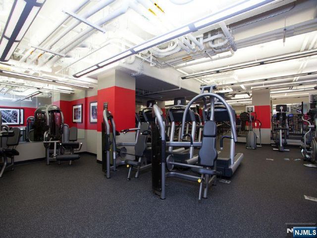 1125 Maxwell Lane 624, Hoboken, NJ 07030