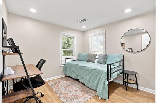 8804 E 47th Street, Kansas City, MO 64129