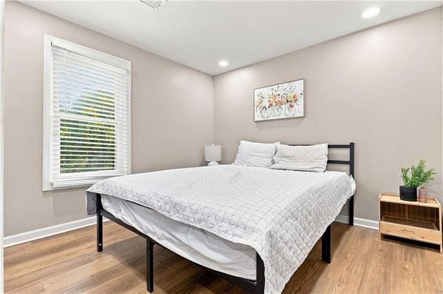 8804 E 47th Street, Kansas City, MO 64129