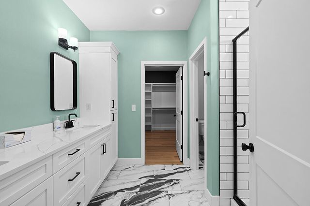 5996 S Holland Avenue, Springfield, MO 65810