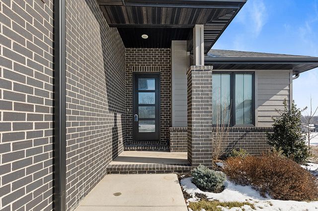 5996 S Holland Avenue, Springfield, MO 65810