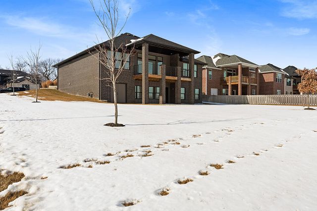 5996 S Holland Avenue, Springfield, MO 65810