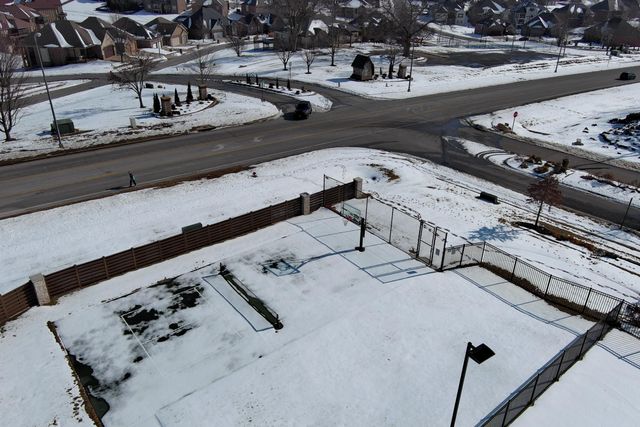 5996 S Holland Avenue, Springfield, MO 65810