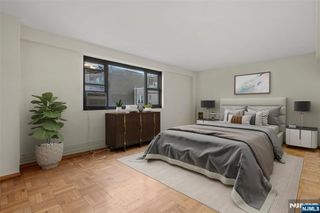 6515 Boulevard E, West New York, NJ 07093