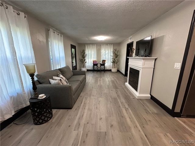 601 W Dampier Street, Inverness, FL 34450