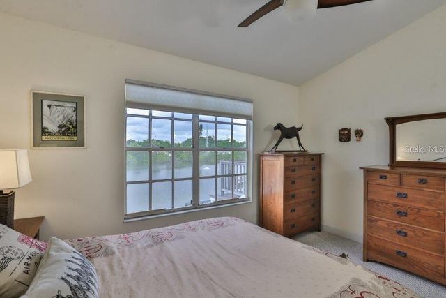 3355 W WYOMING CIRCLE, Tampa, FL 33611